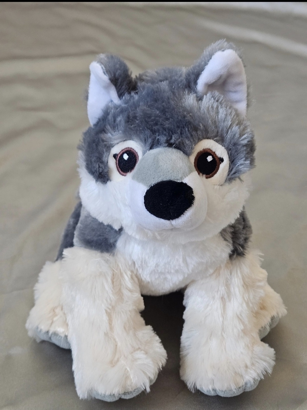 Grey and White Husky Plush Stuffed Animal - Soft Cuddly Toy